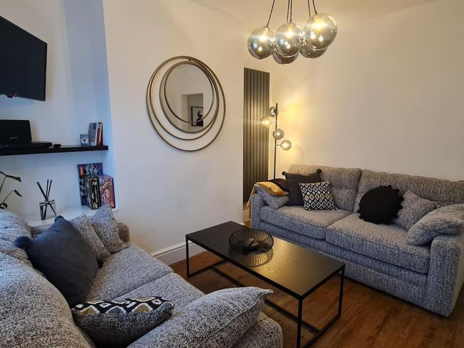 Centrally Located To The City Of Lincoln Zewnętrze zdjęcie